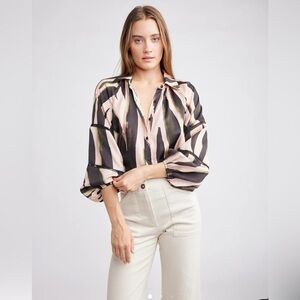 Self Contrast Ladder Sleeve Pink Zebra Print Button Up Size M